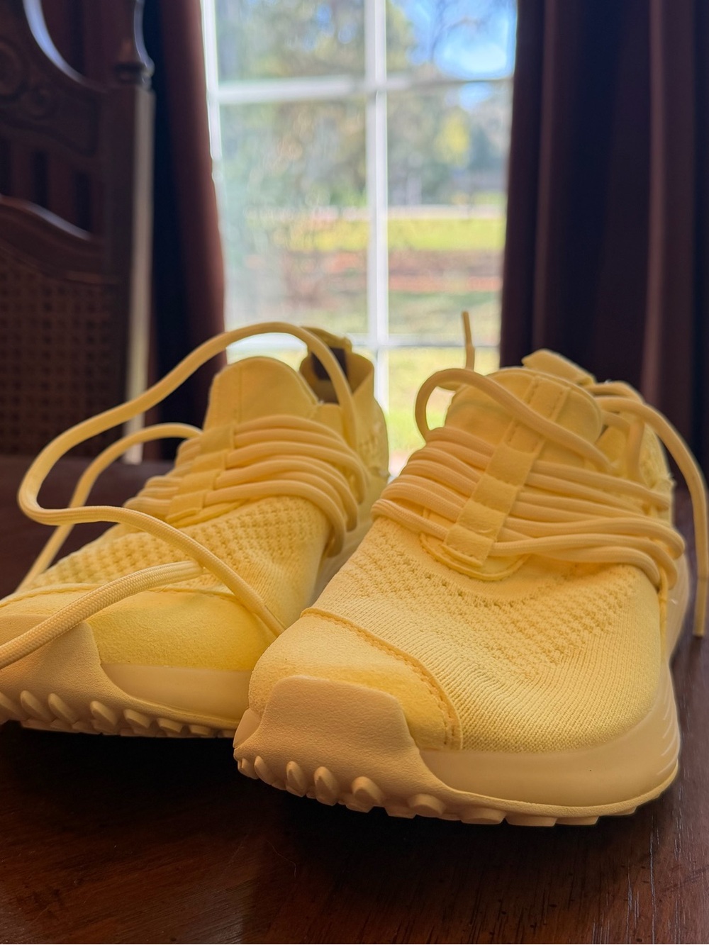 NWOT Size 6.5 Butter Yellow Lane Eight Trainer AD 1 Tennis Shoes